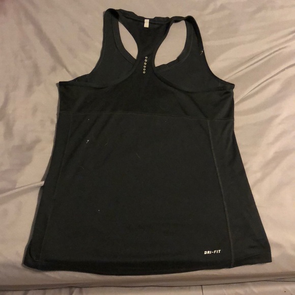nike tank top - Picture 3 of 3